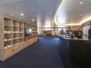 Hurtigruten MS Spitsbergen Reception 2.JPG